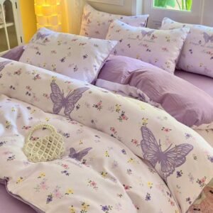 purple and whie bedsheet